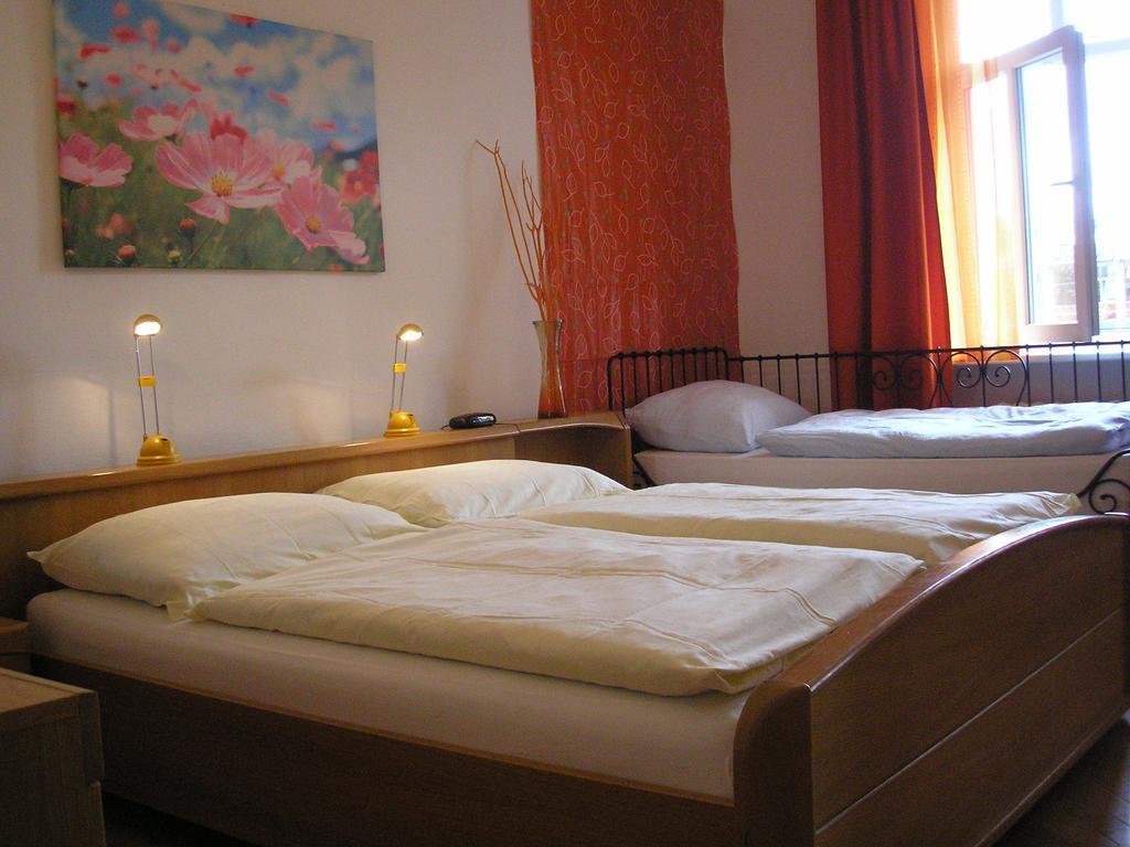 Apartment Riverside - River View Братислава Номер фото