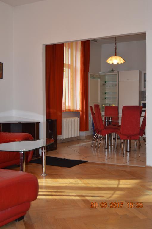 Apartment Riverside - River View Братислава Экстерьер фото